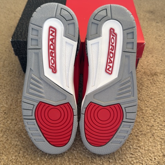 NWOT Air Jordan 3 Retro. Offers welcomed. - Picture 3 of 14